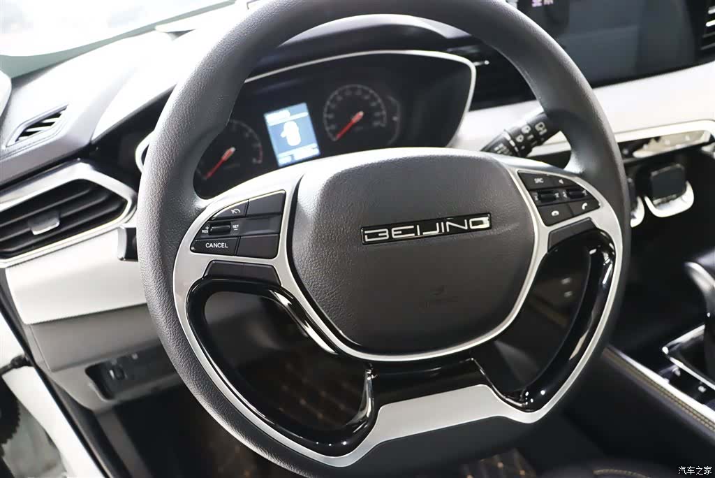 BAIC X3, 2020 13