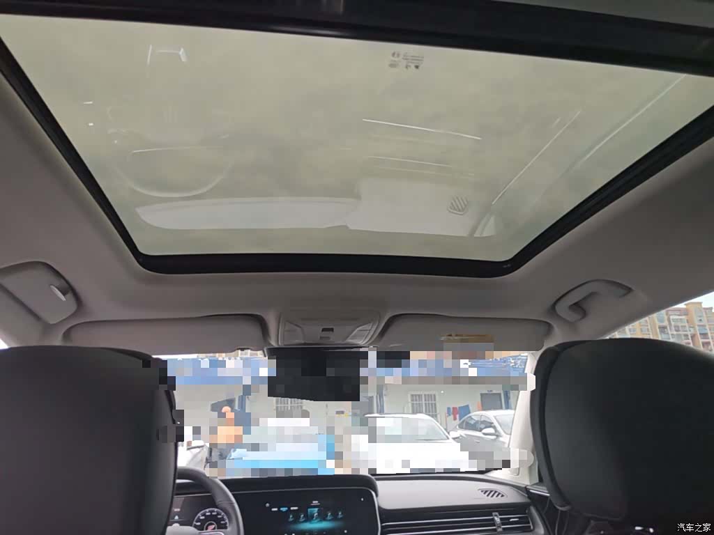Hongqi HS5, 2019 18