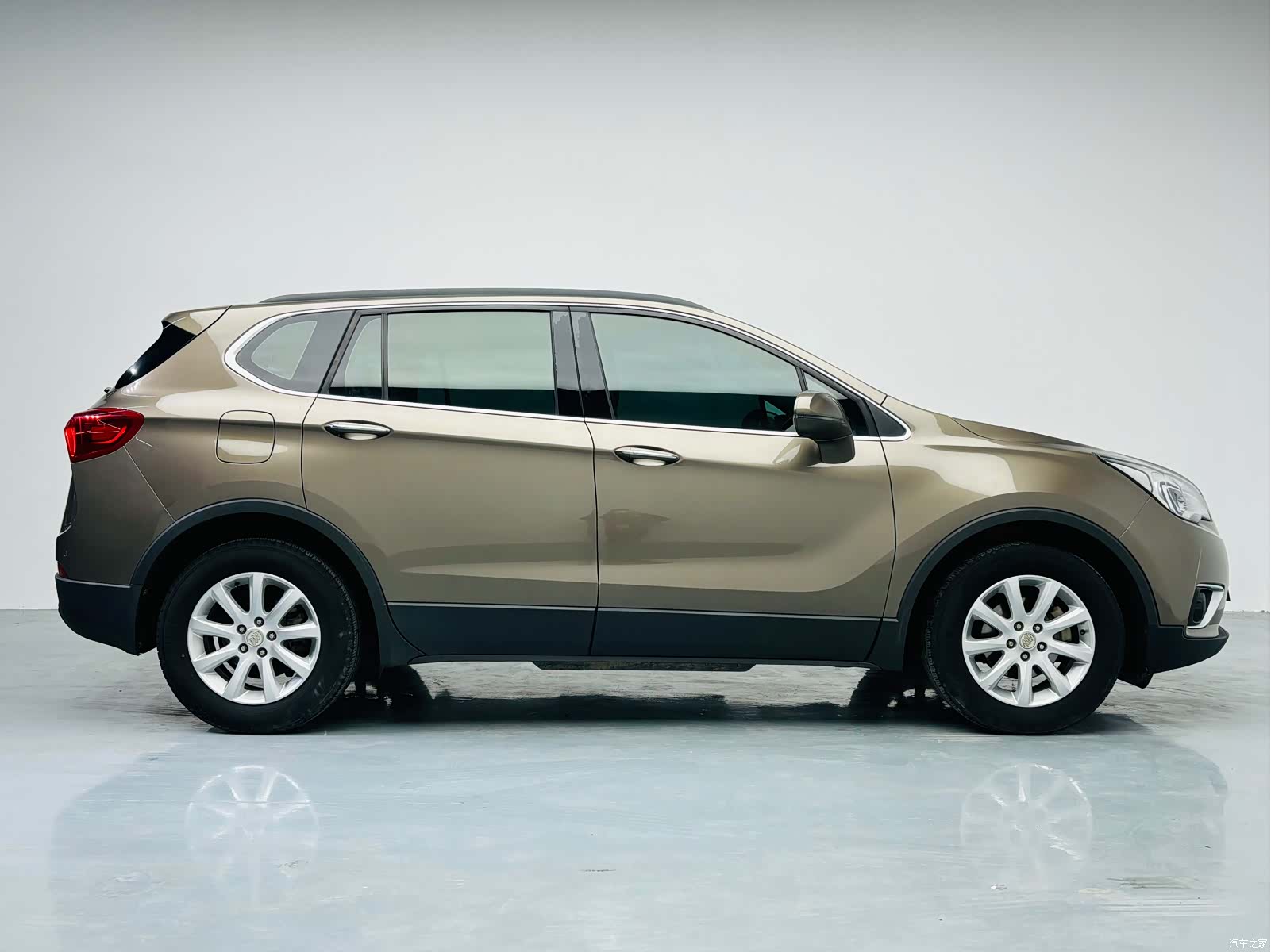 Buick Envision Plus, 2019 все фото
