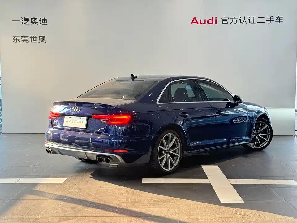 Audi S4
