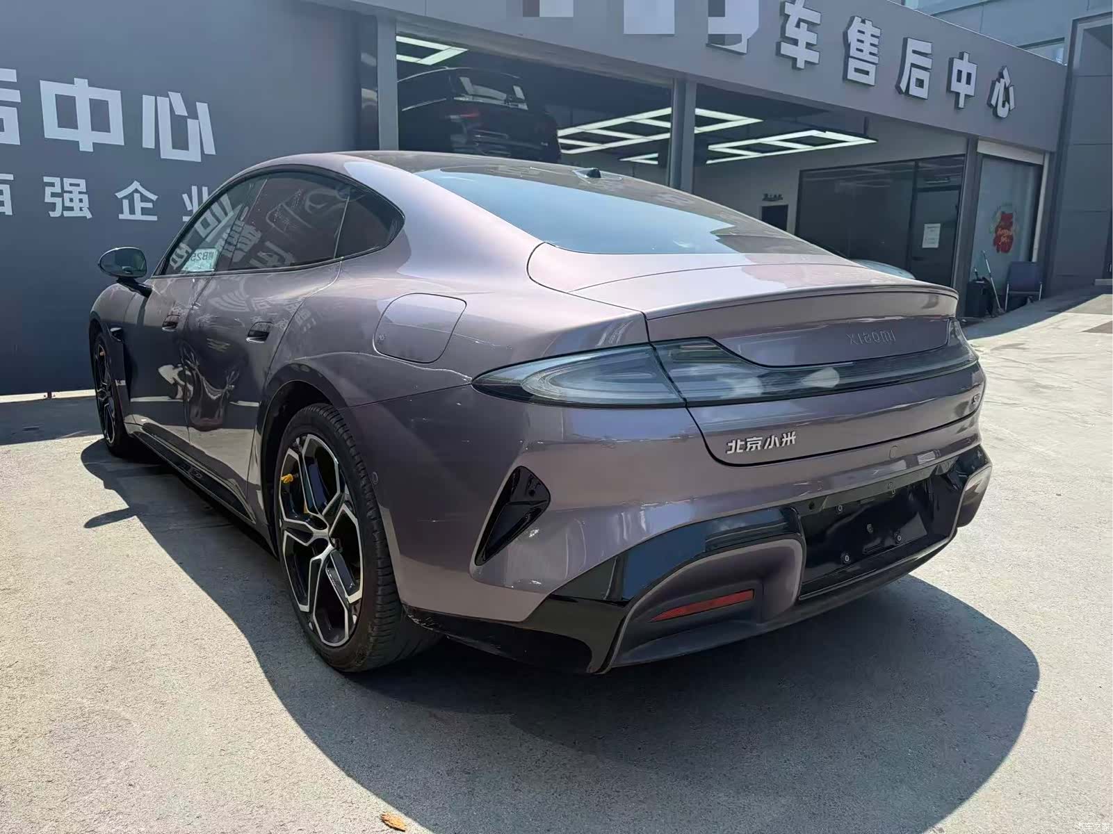 Xiaomi SU7, 2024 10