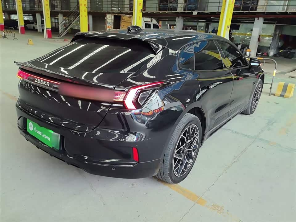Zeekr 001