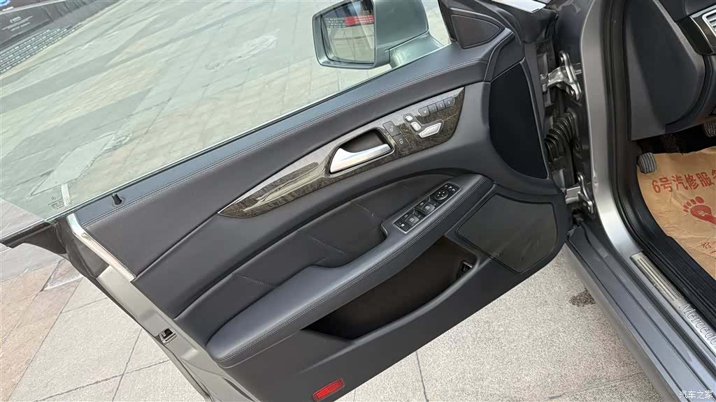 Mercedes-Benz CLS, 2015 10