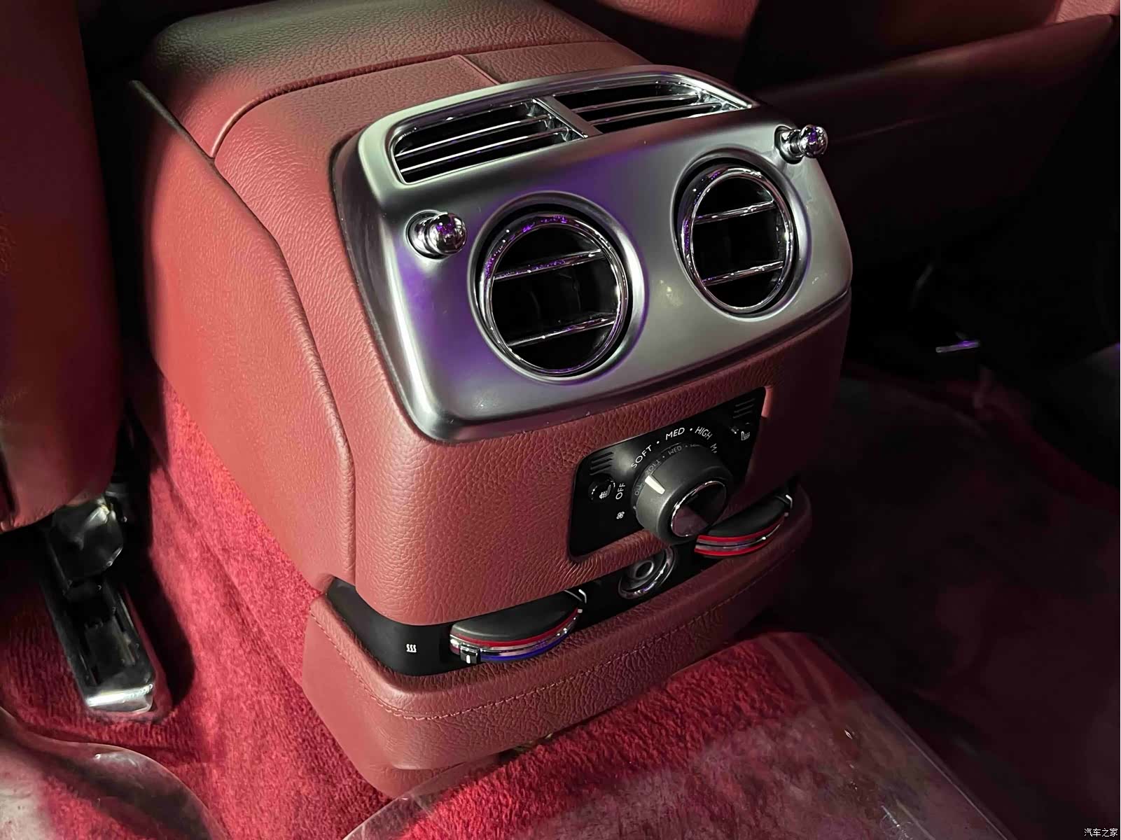 Rolls-Royce Ghost, 2014 28