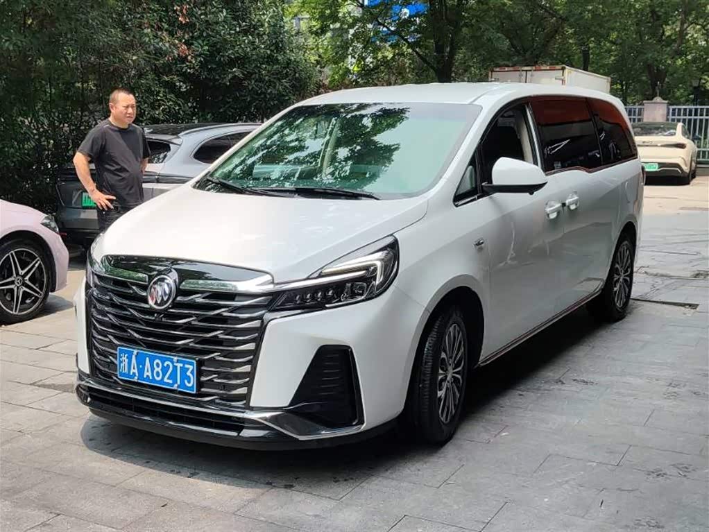 Buick GL8