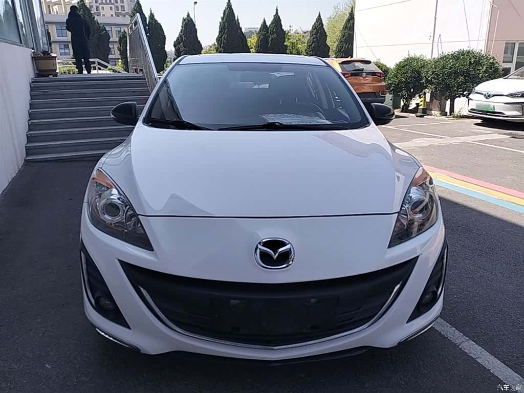 Mazda 3, 2015 3
