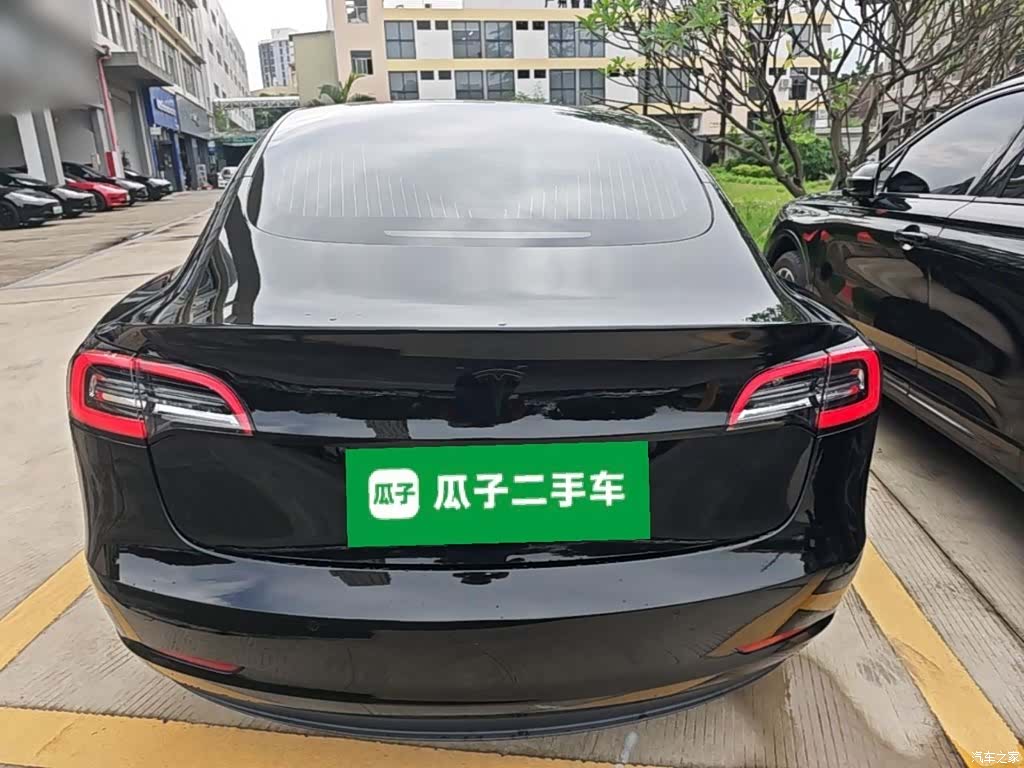 Tesla Model 3, 2020 6