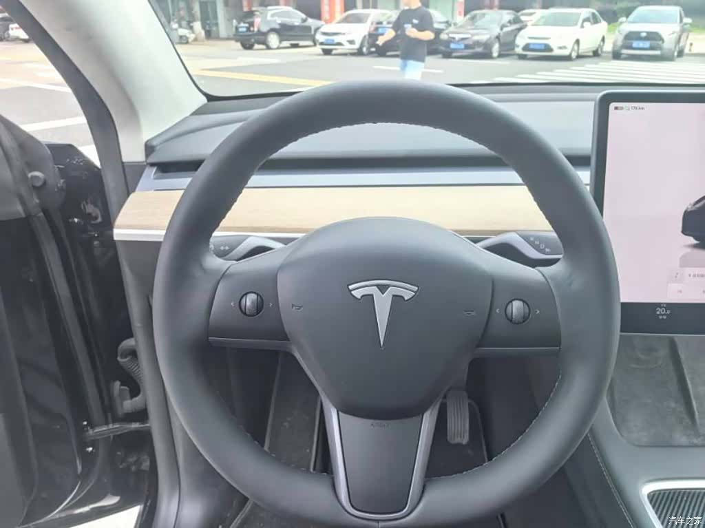 Tesla Model Y, 2022 8