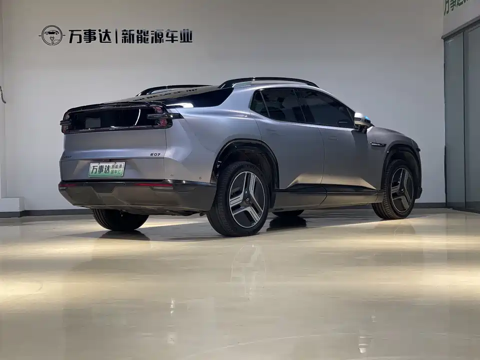 Changan E07