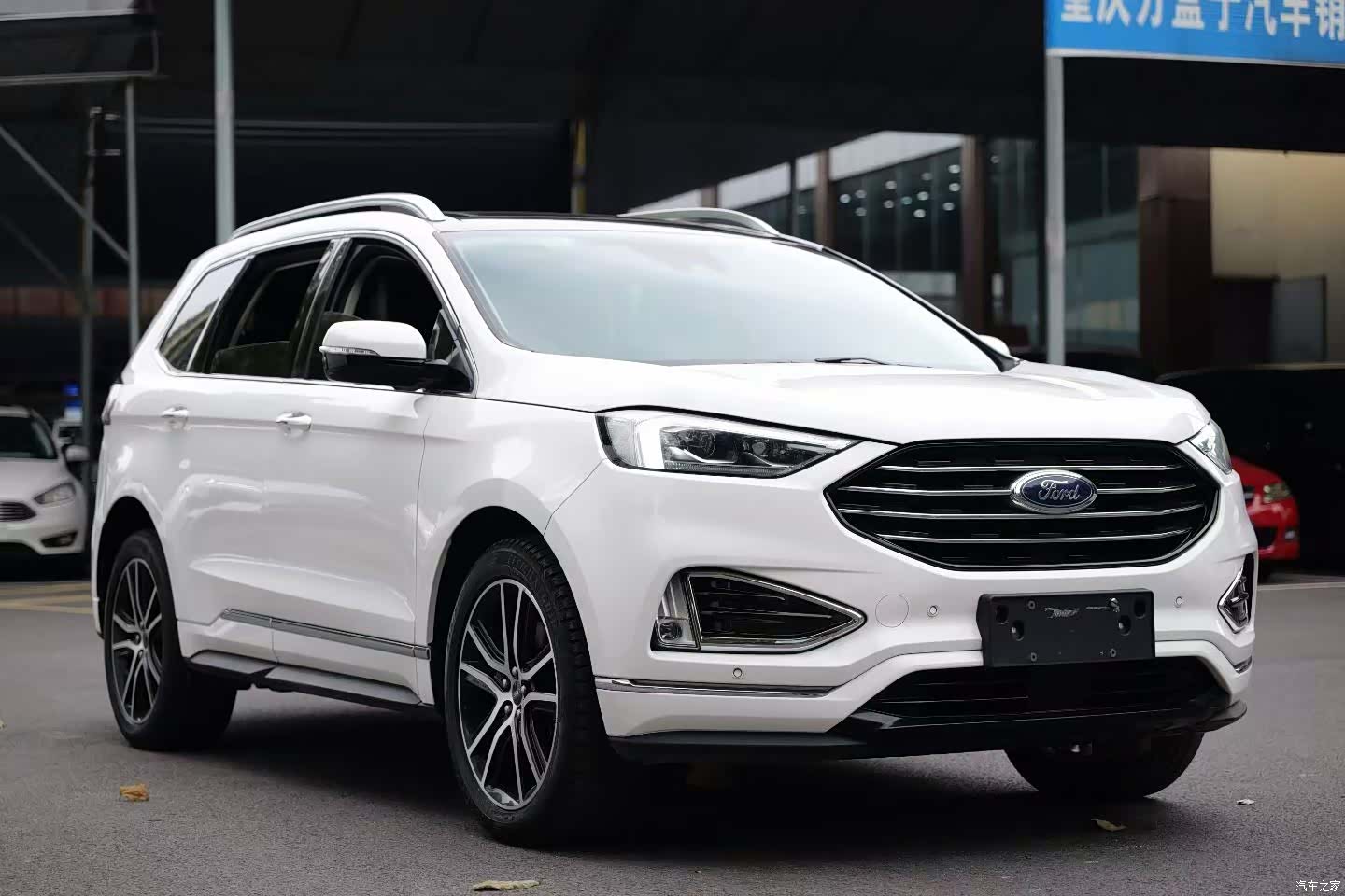 Ford Edge, 2021 3
