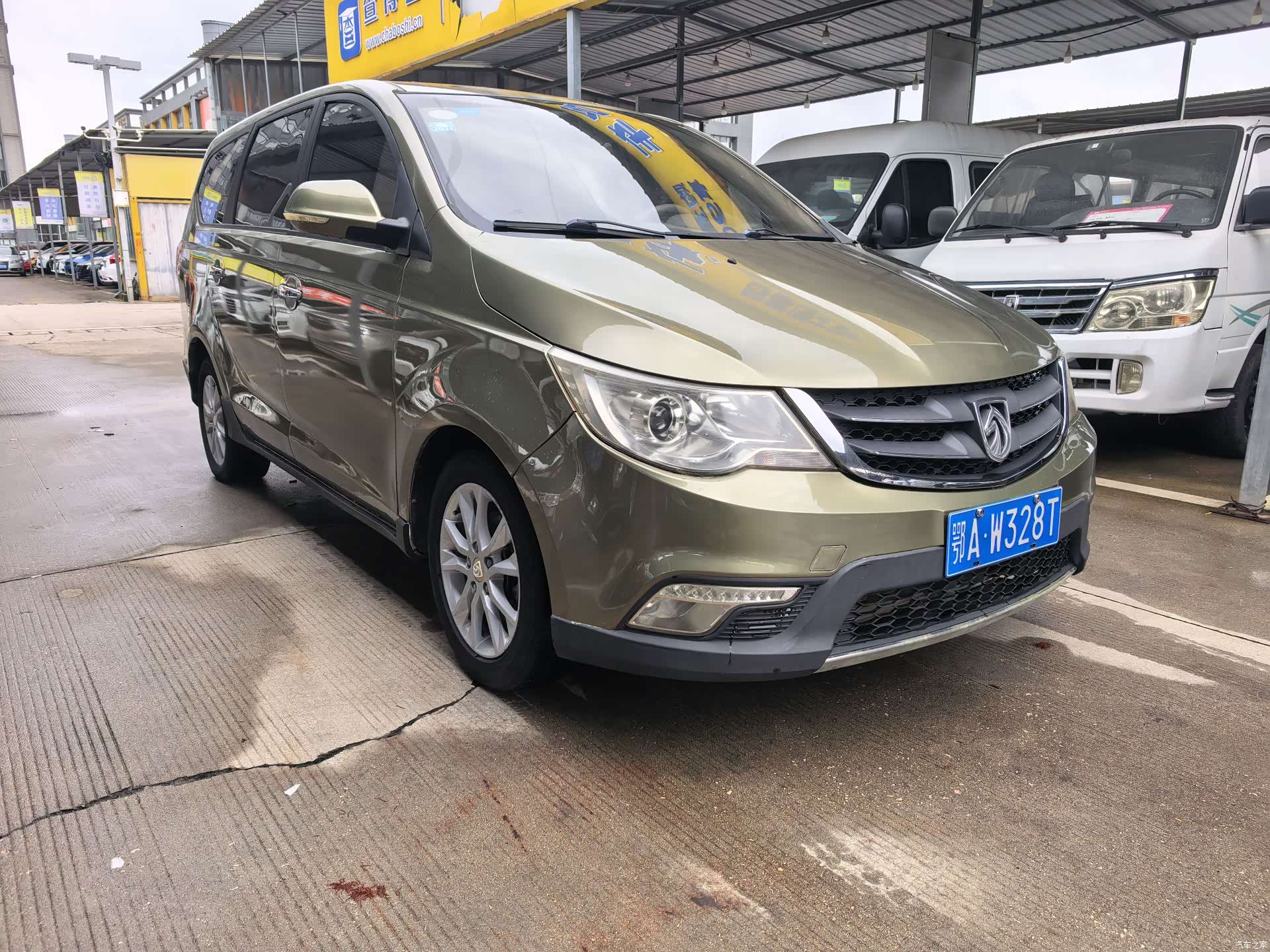 Wuling 730, 2015 3