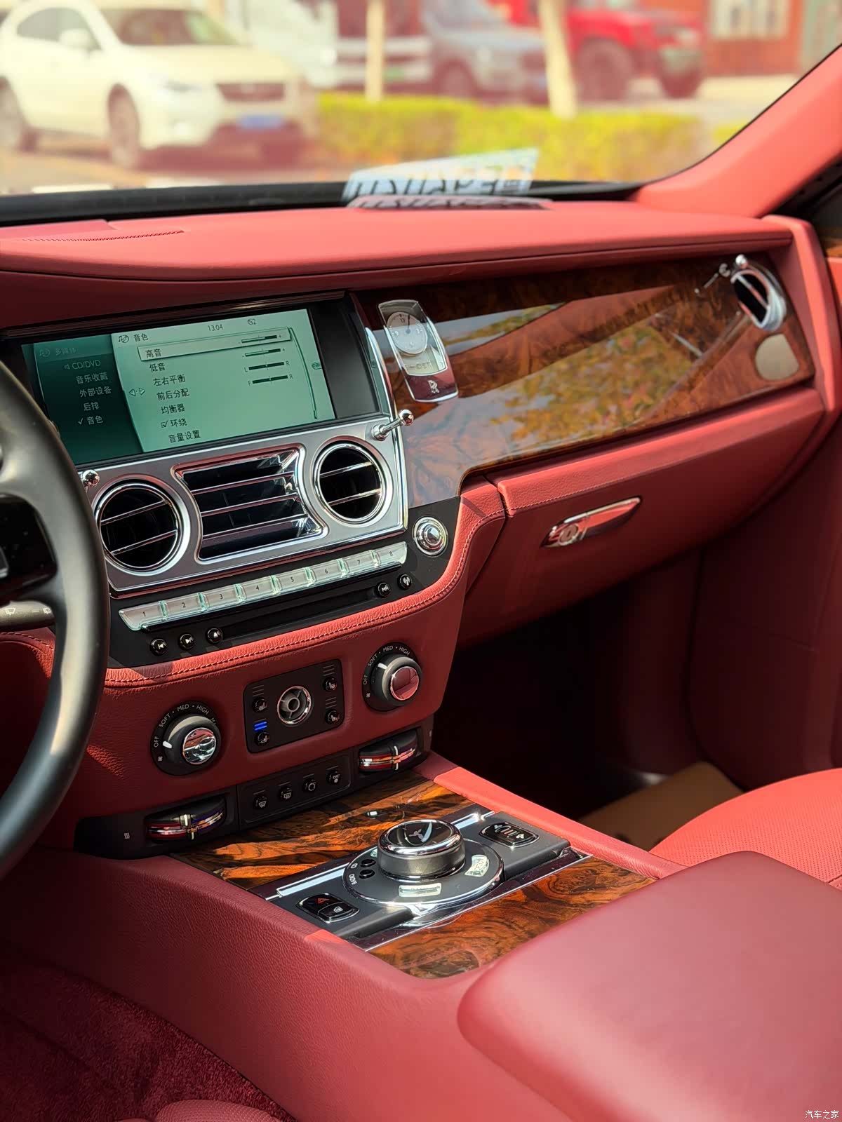 Rolls-Royce Ghost, 2016 30