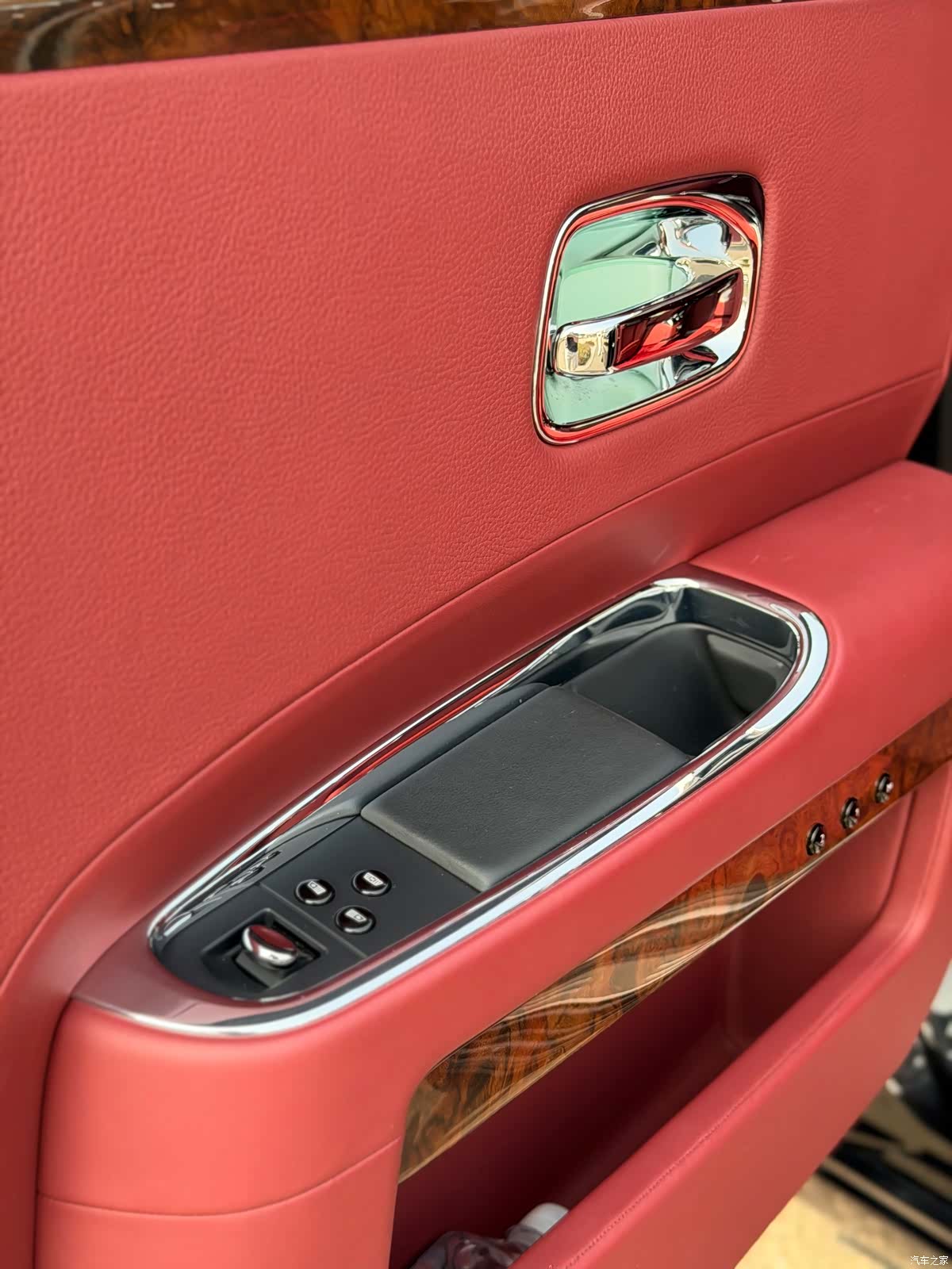 Rolls-Royce Ghost, 2016 43