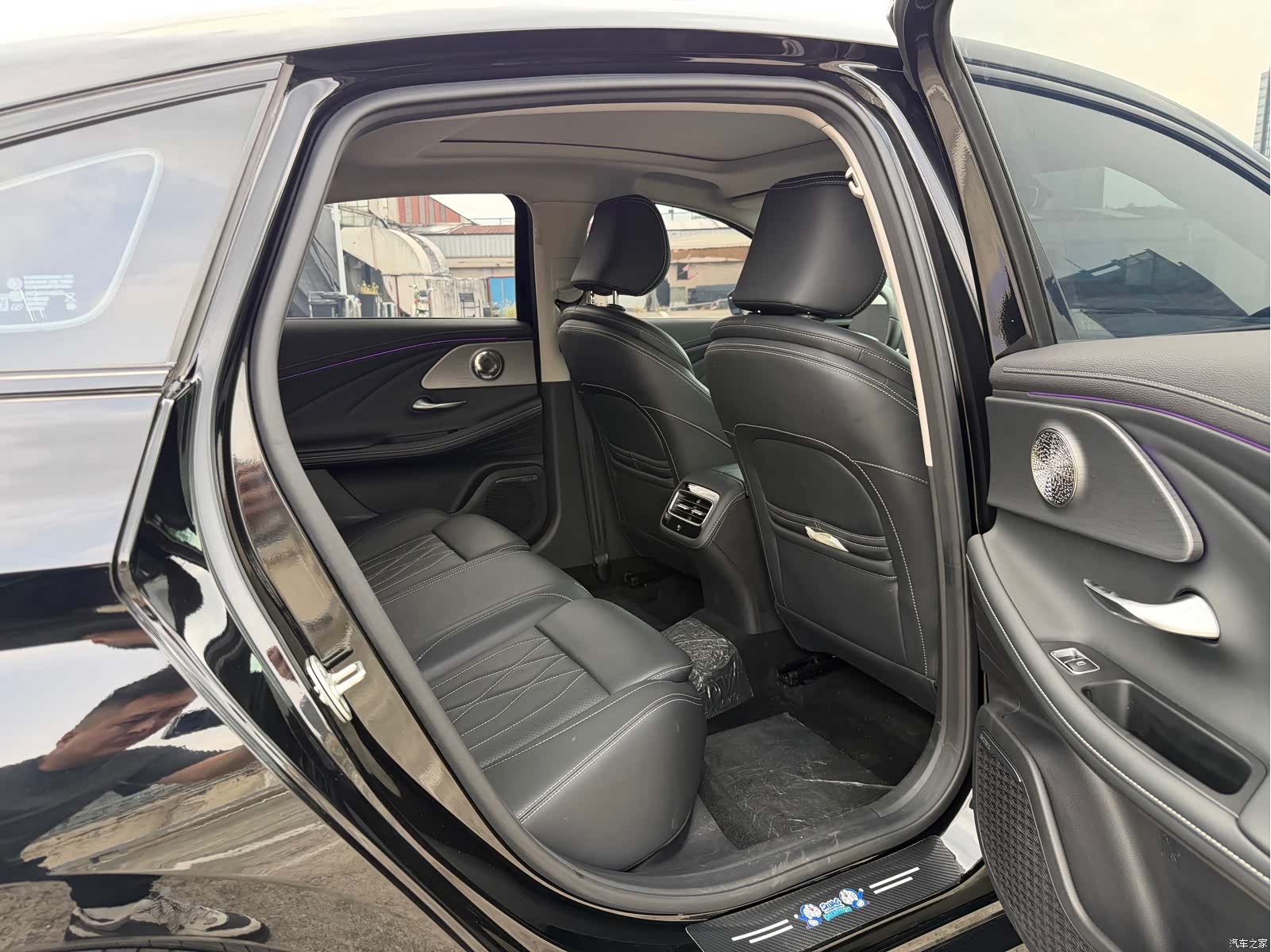 Chery Arrizo 8, 2025 9