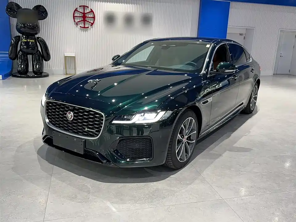 Jaguar XFL