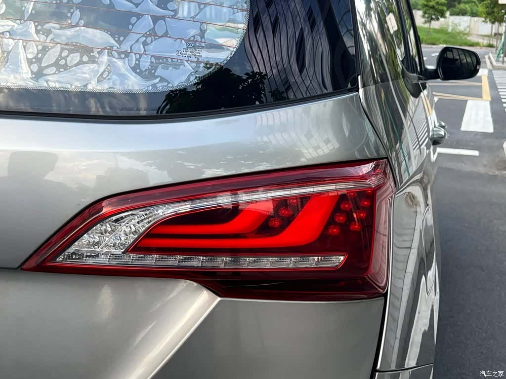 Wuling 730, 2020 29