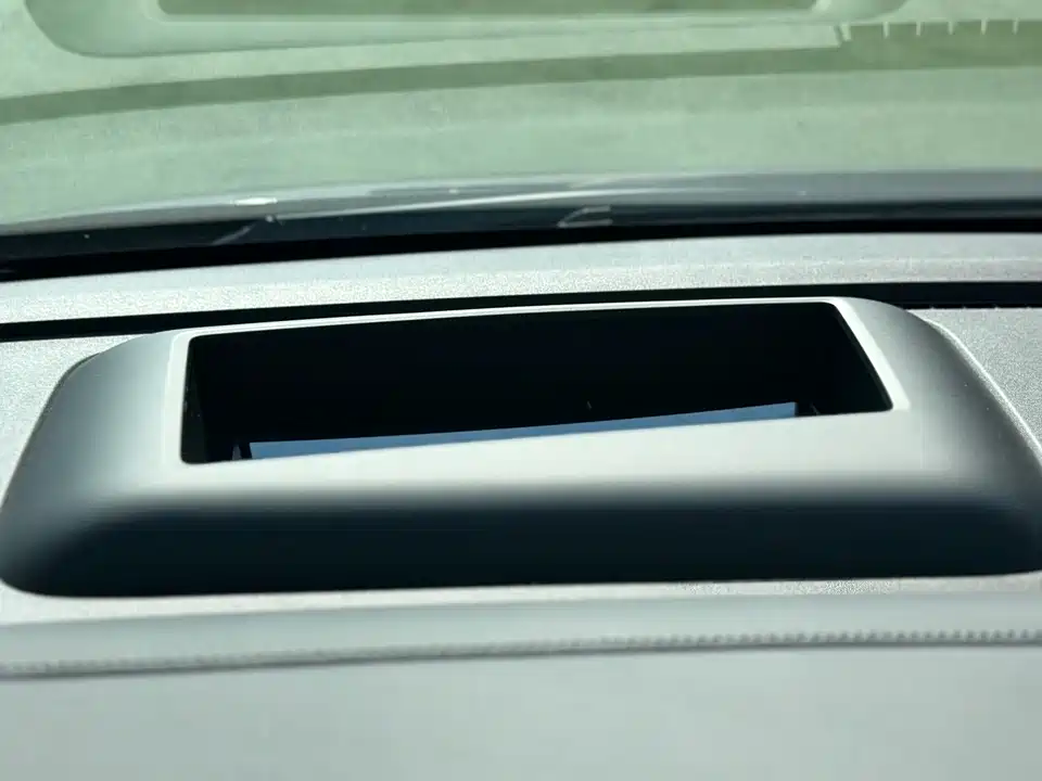 Geely Galaxy Wing true L380