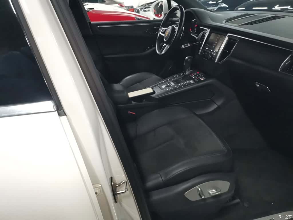 Porsche Macan, 2015 25