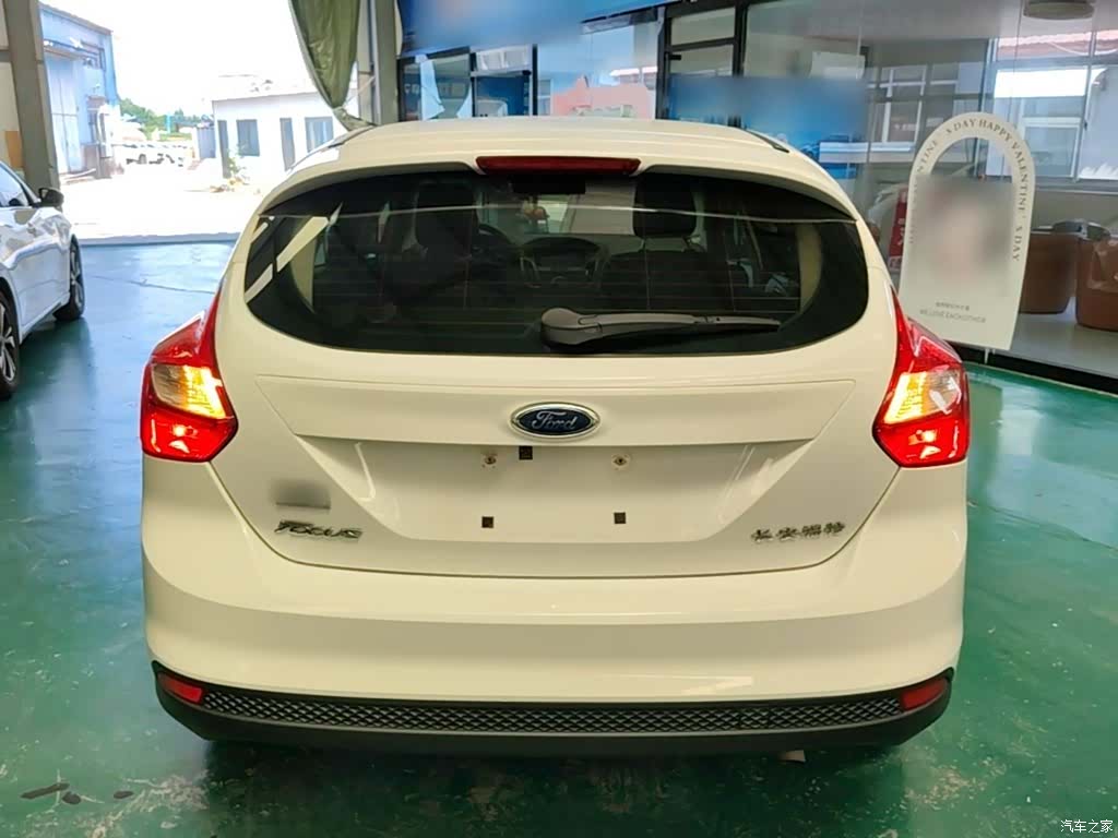 Ford Focus, 2014 6