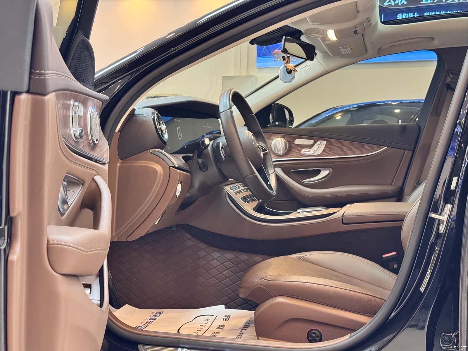 Mercedes-Benz E-Class, 2023 7