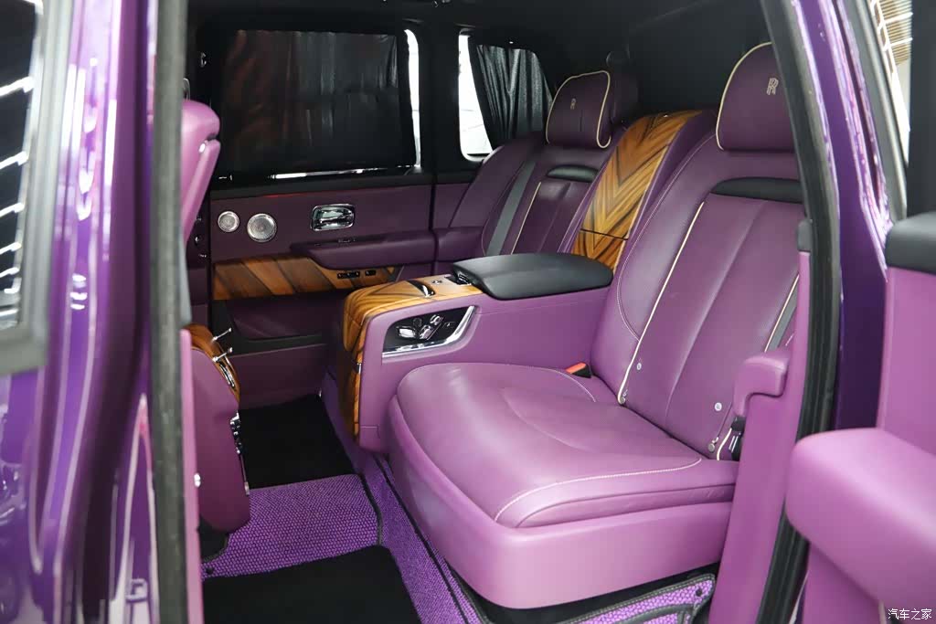 Rolls-Royce Cullinan, 2020 7