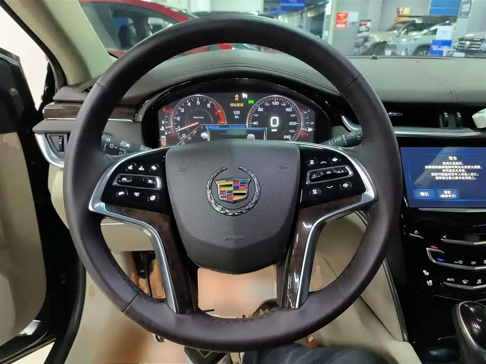 Cadillac XTS