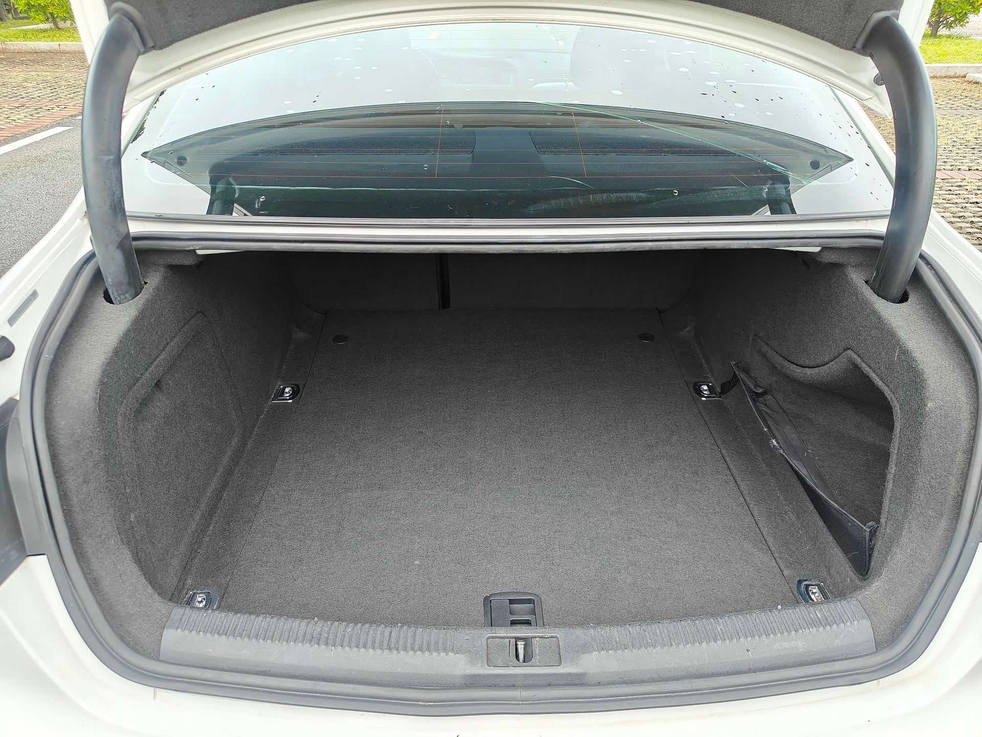 Audi A4L, 2016 10