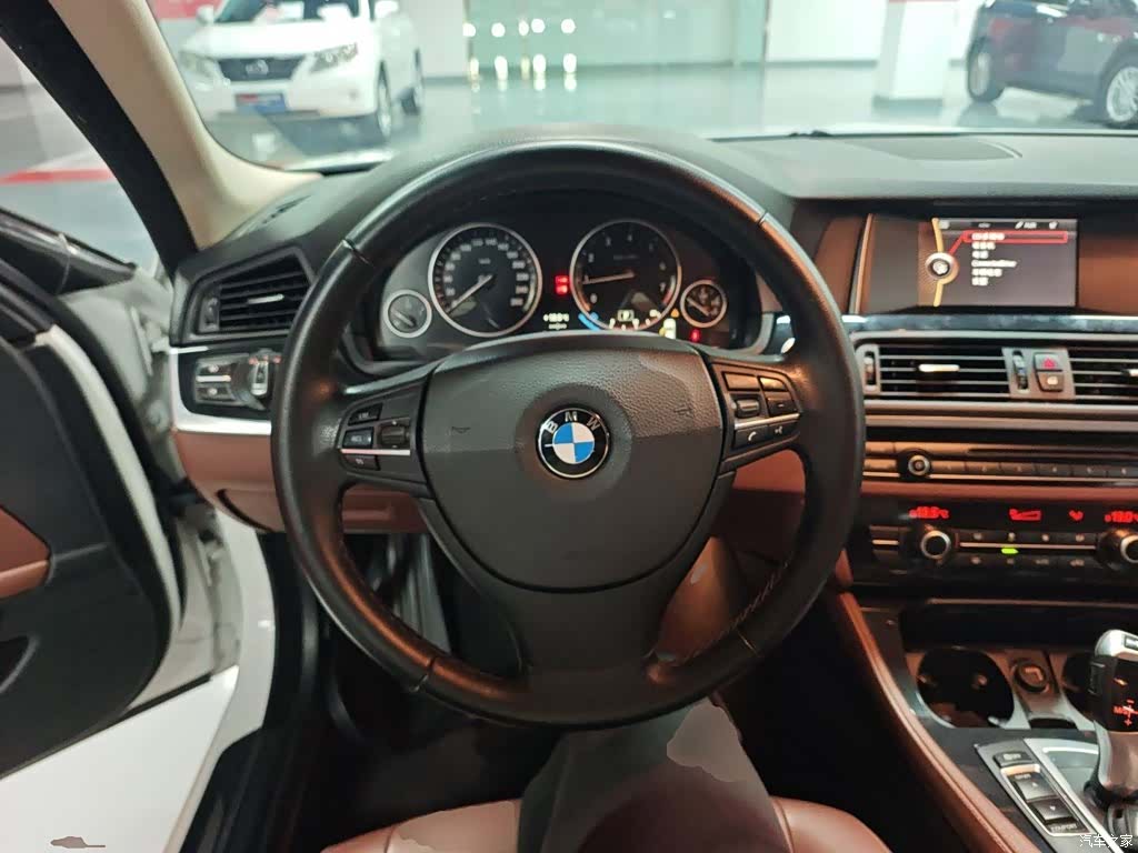 BMW 5 Series, 2014 11