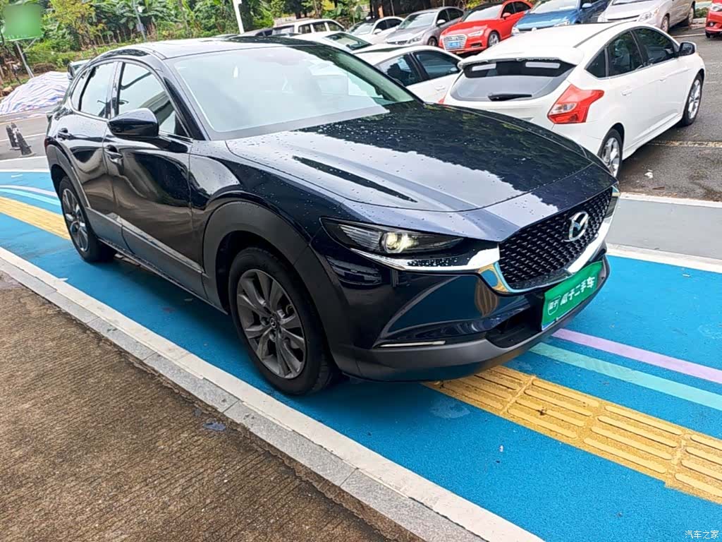 Mazda CX-30, 2021 4