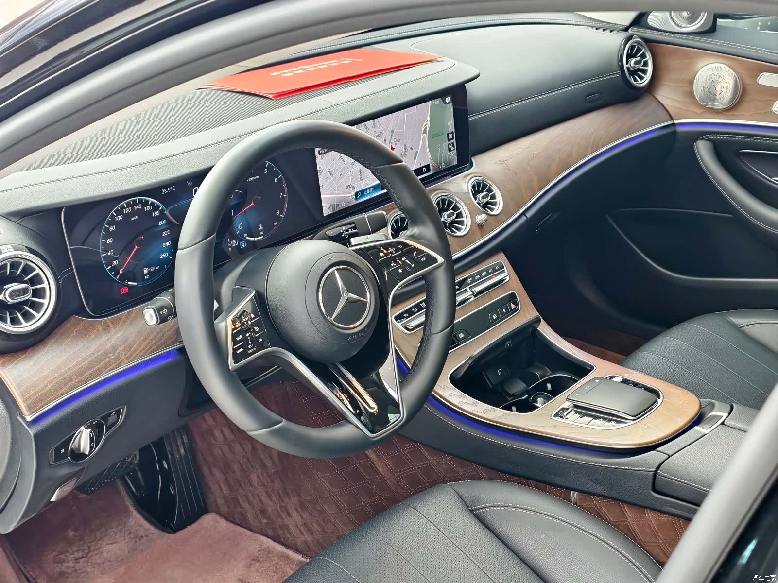 Mercedes-Benz E-Class, 2021 18