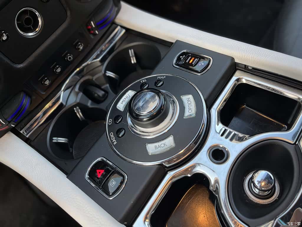 Rolls-Royce Ghost, 2013 7