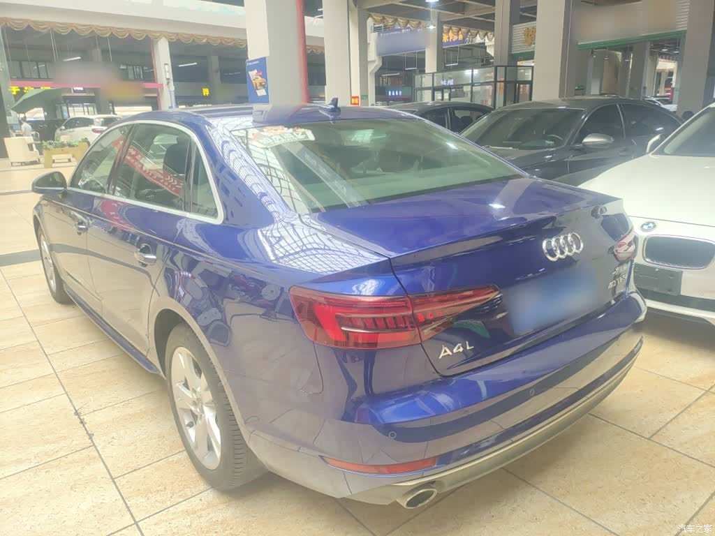 Audi A4L, 2018 23
