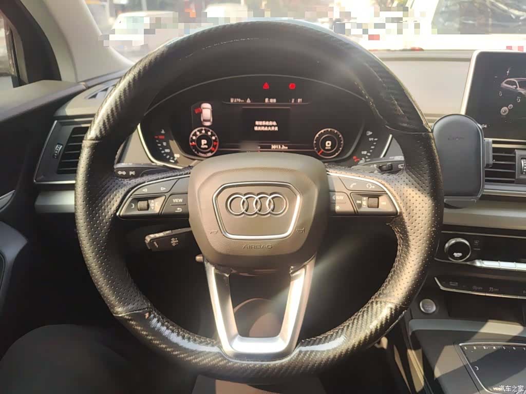 Audi Q5L, 2020 3
