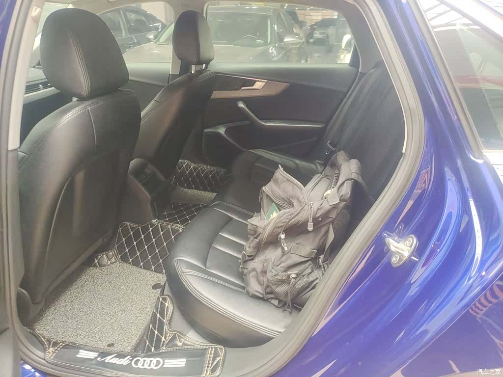 Audi A4L, 2018 13