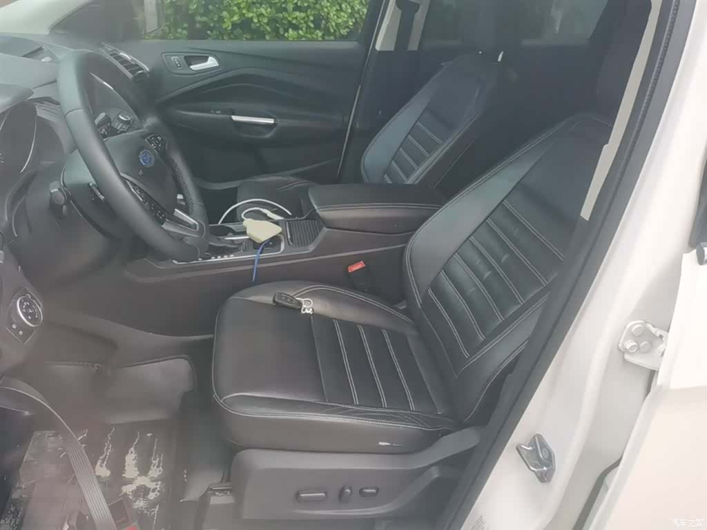 Ford Kuga, 2017 15