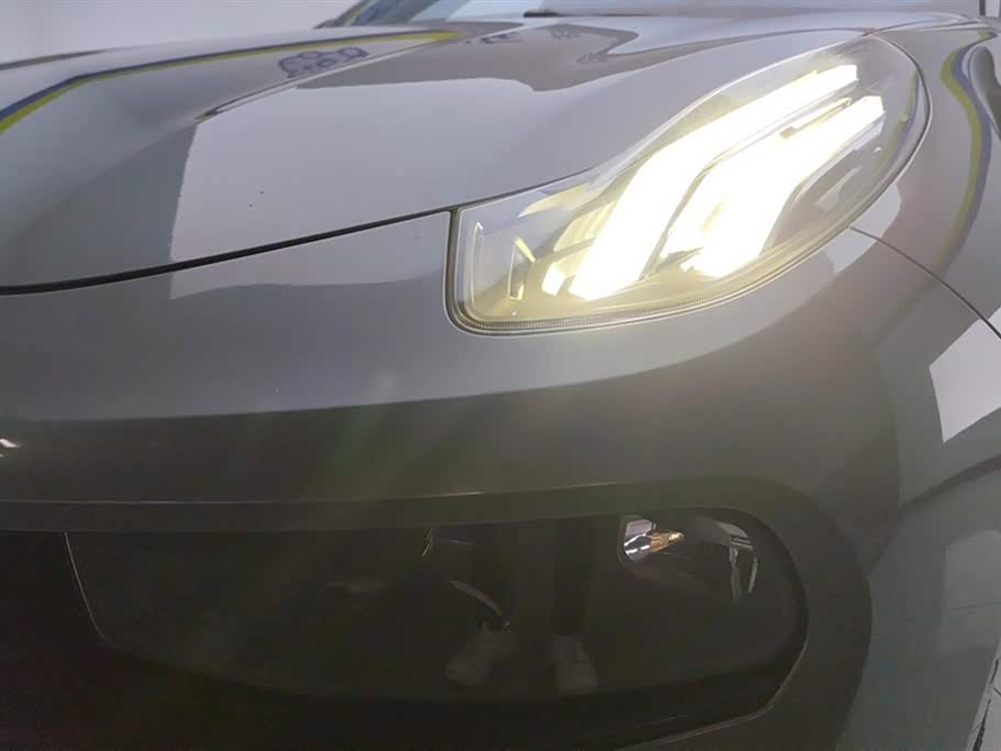 Lynk & Co 03 Lynk & Co 03
