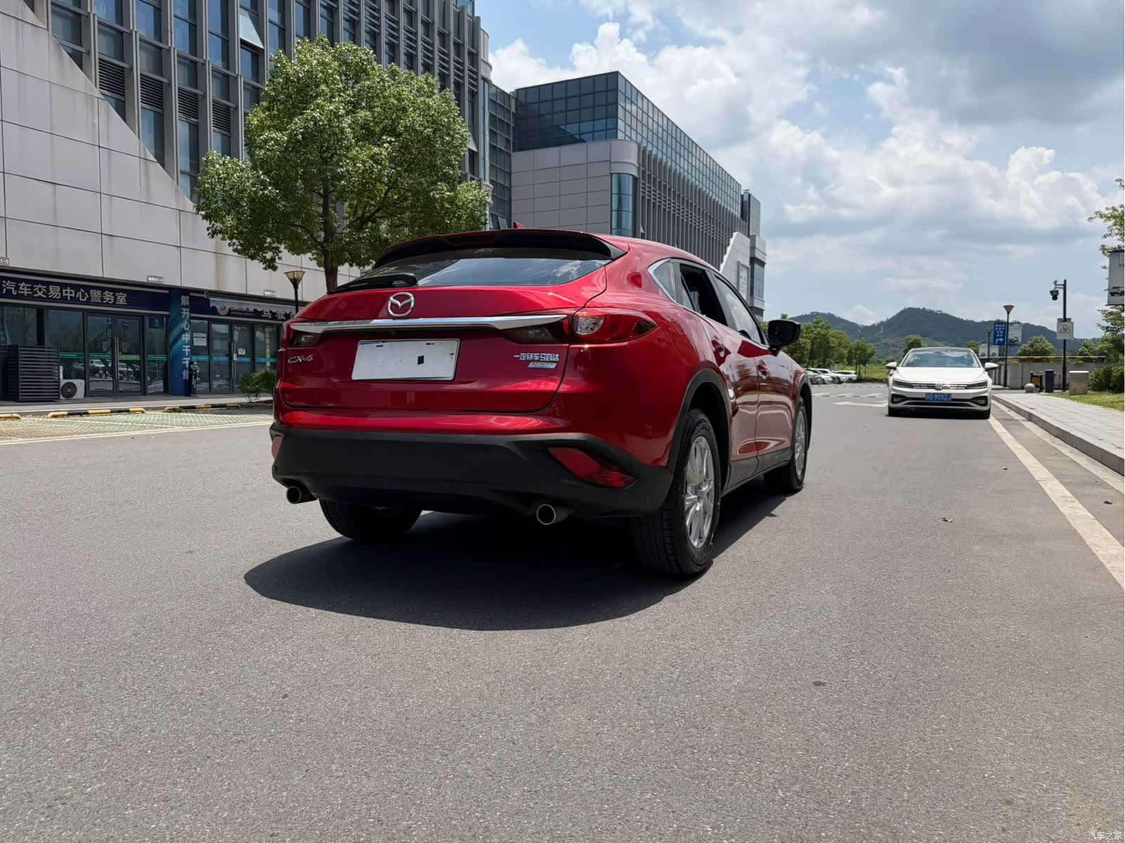 Mazda CX-4, 2018 все фото