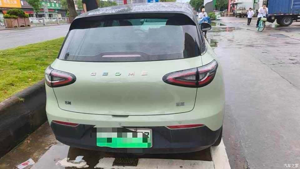 Geely Xingyuan, 2025 4