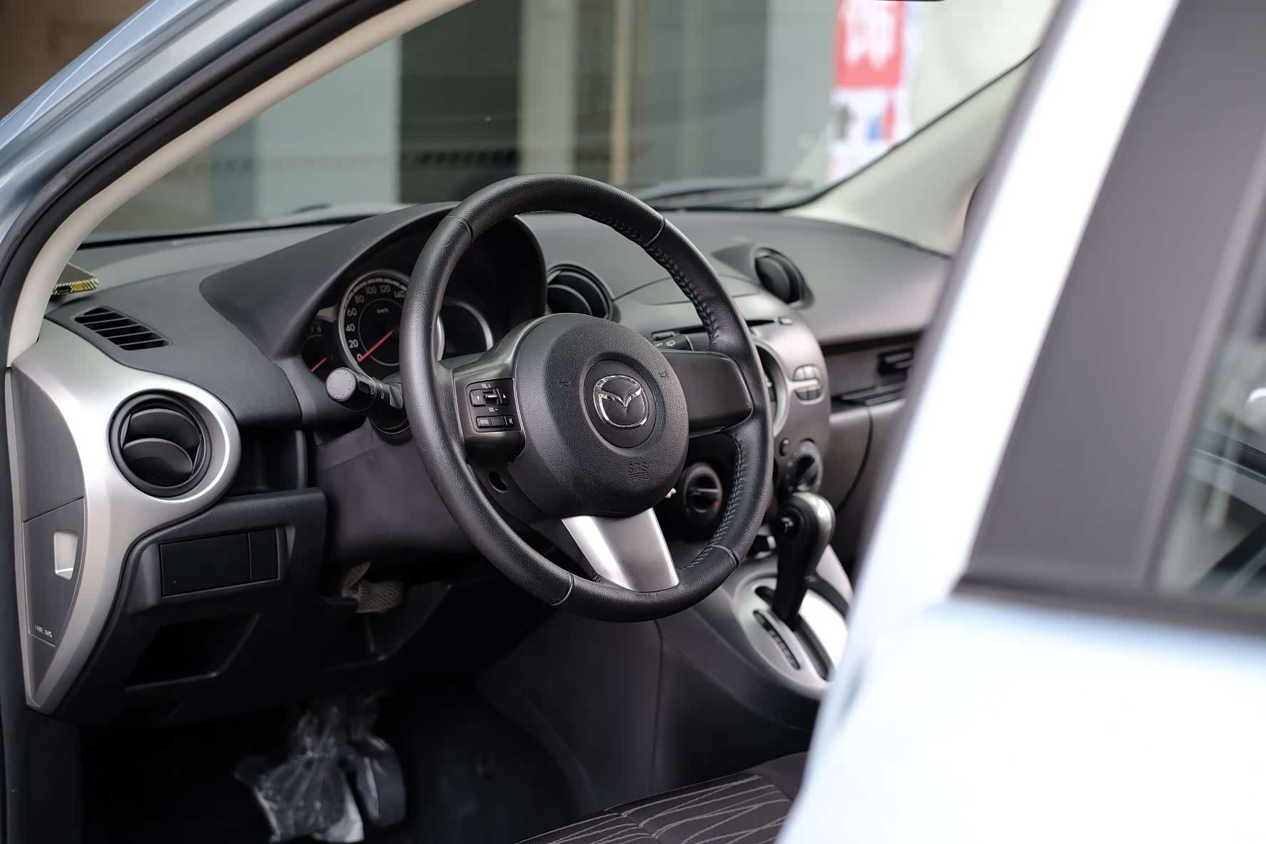 Mazda 2, 2011 20