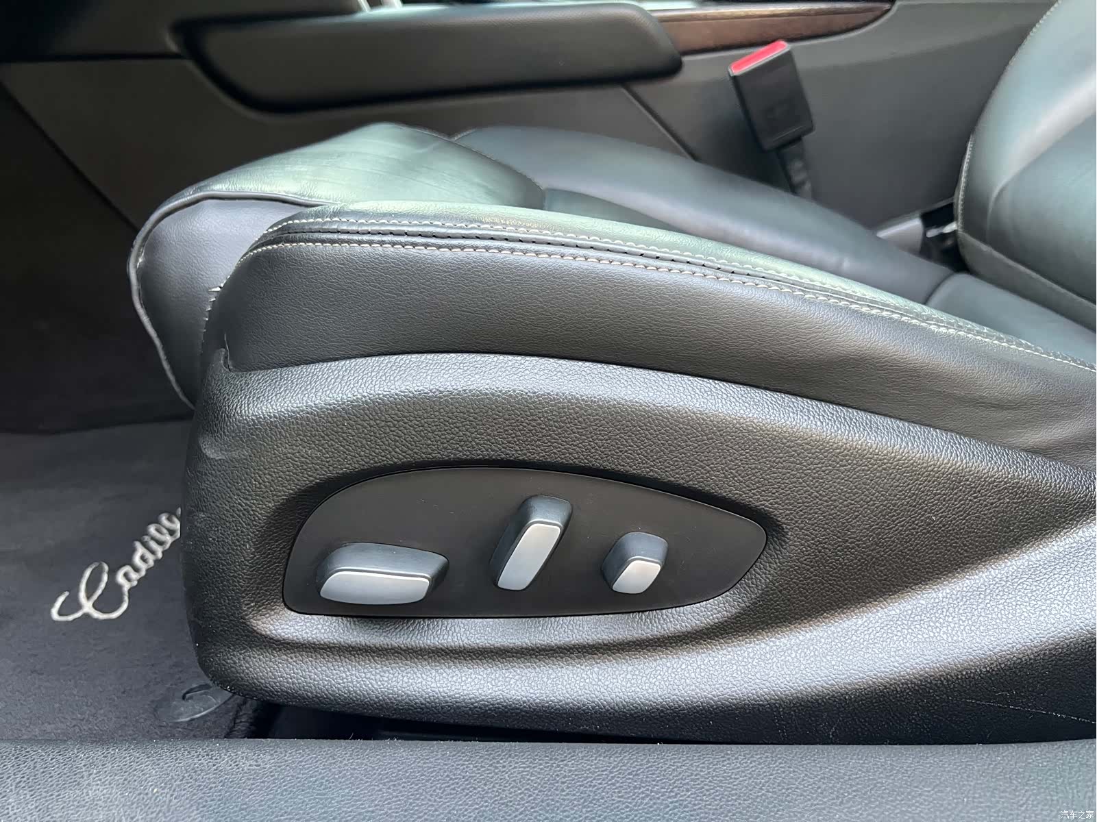Cadillac XTS, 2018 14
