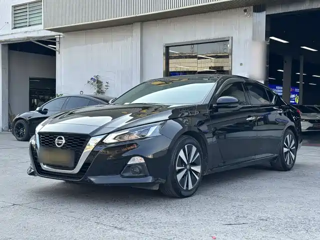 Nissan Altima 2022 — купить из Китая под заказ