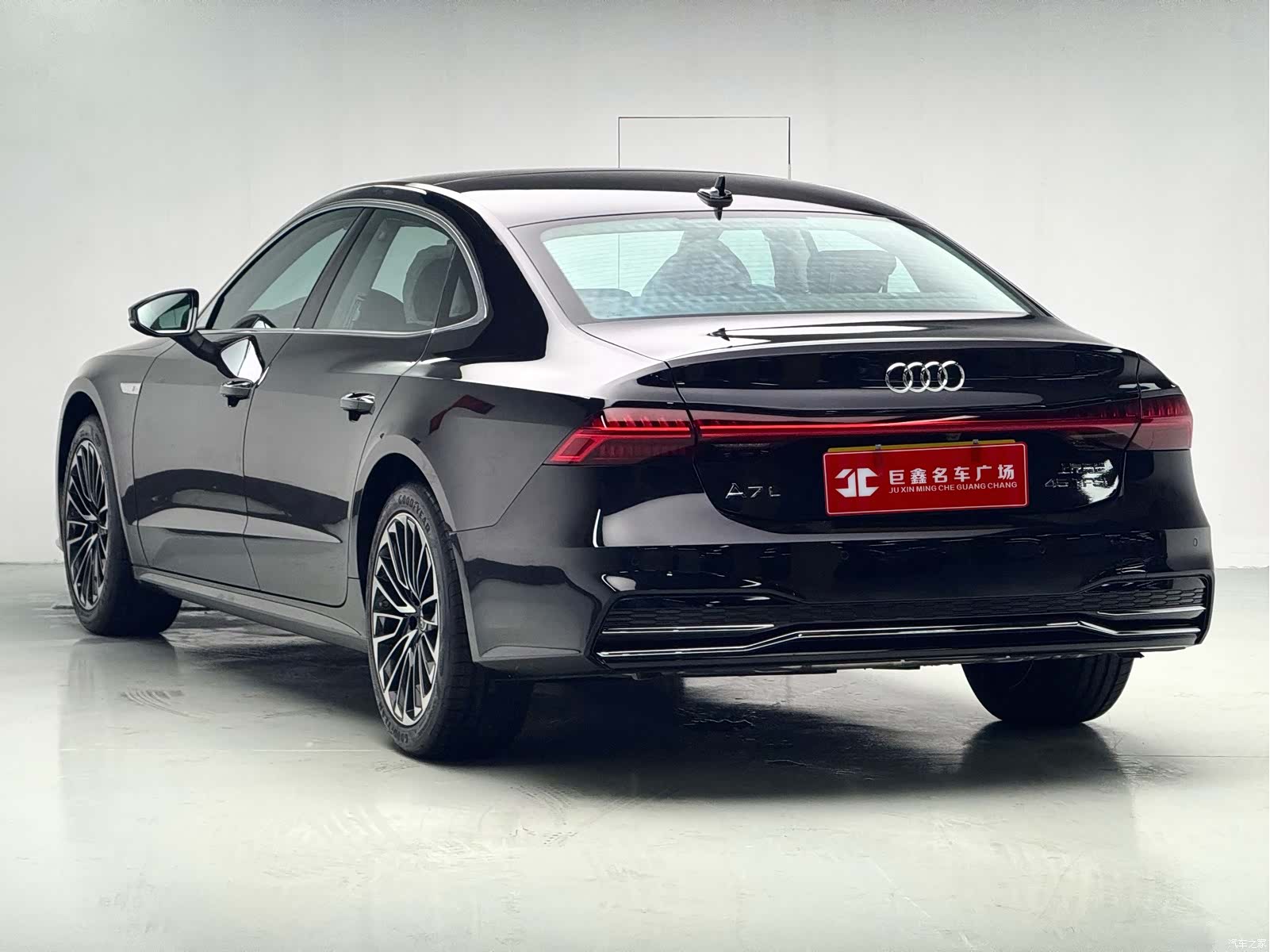 Audi A7L, 2026 все фото