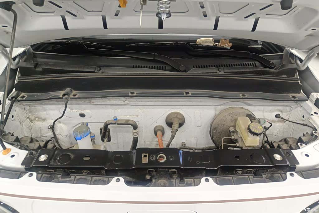 Geely Panda, 2025 10