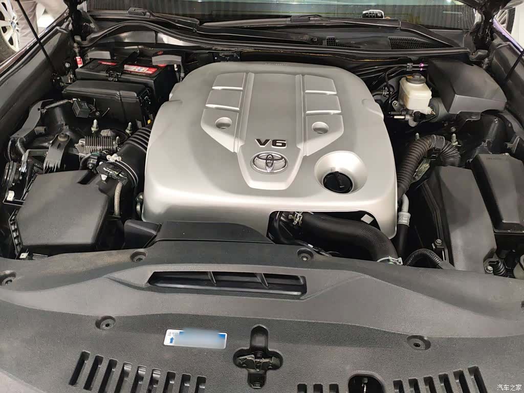 Toyota Crown, 2017 16