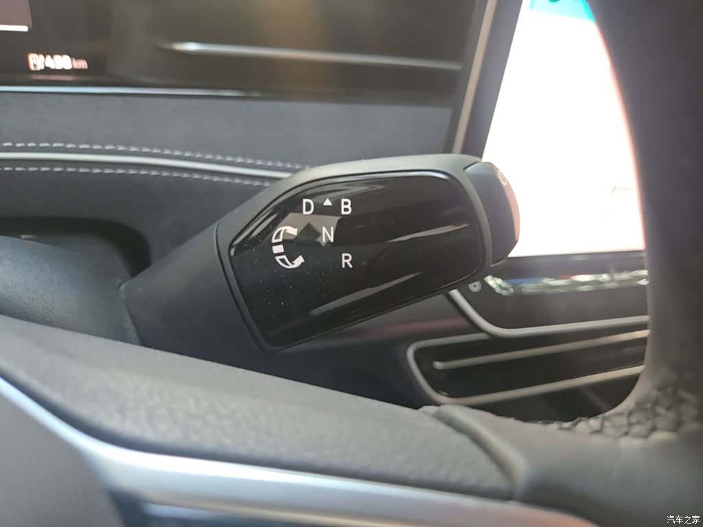 Volkswagen ID.7, 2025 14