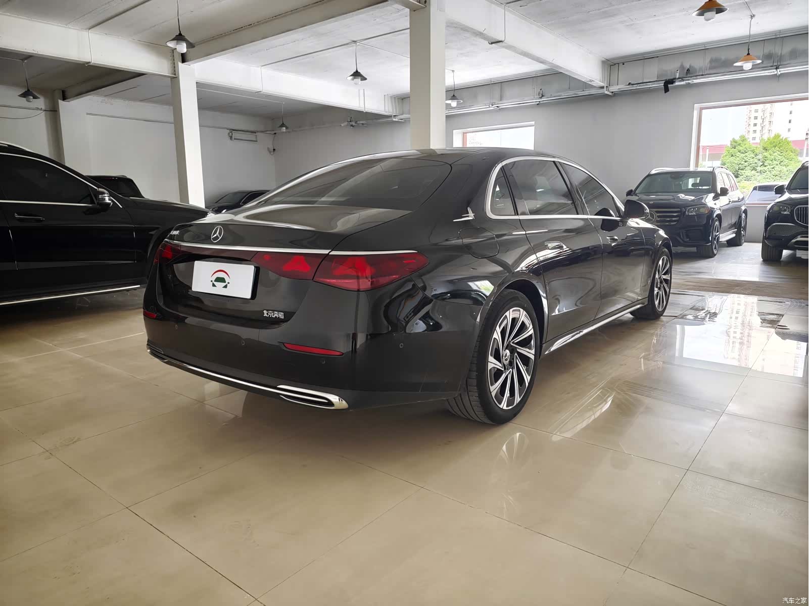 Mercedes-Benz E-Class, 2024 6