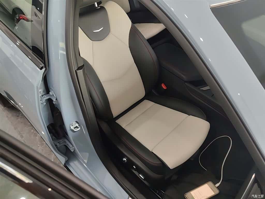 Cadillac CT5, 2025 25