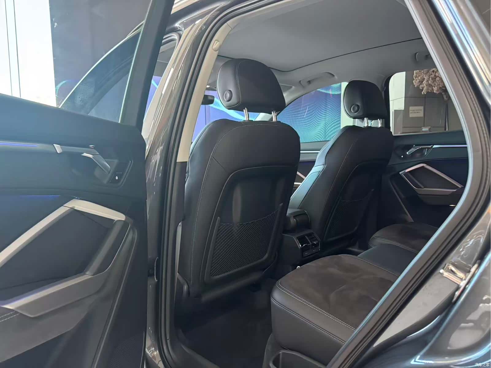 Audi Q3, 2022 9