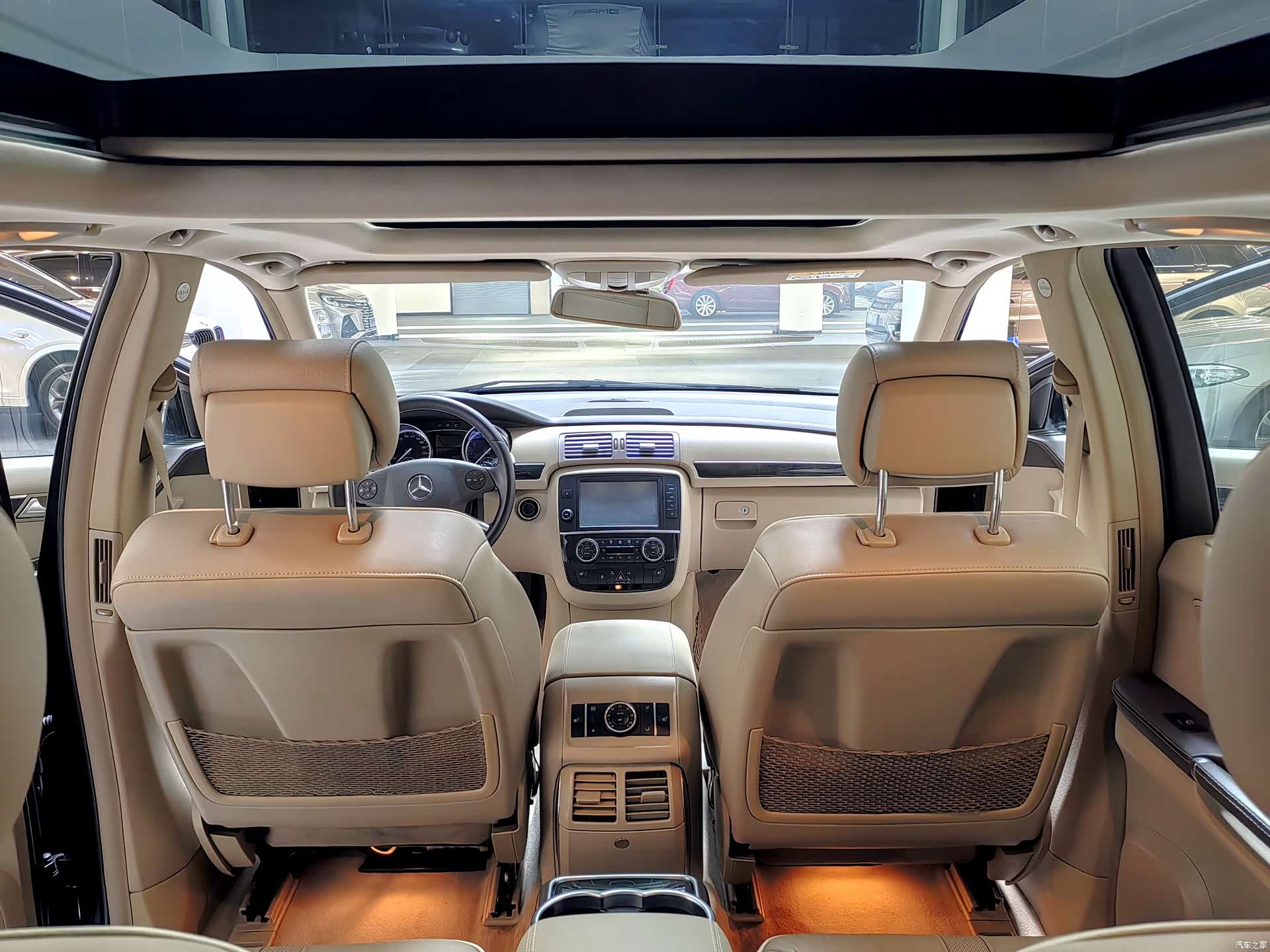 Mercedes-Benz R-Class, 2016 14