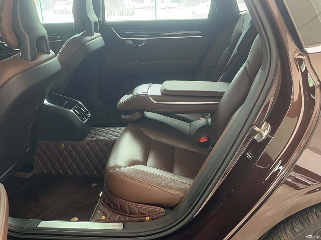 Volvo S90, 2017 9